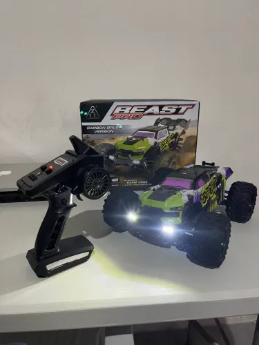 Carro de controle remoto 4x4