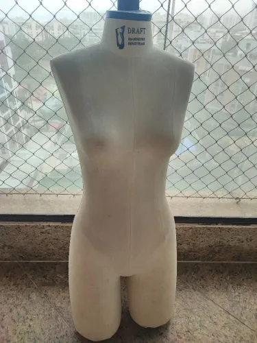 Manequim Feminino Draft n. 38 (sem a base)