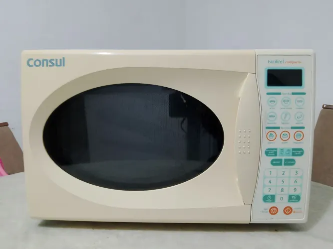 Microondas Consul funcionando perfeitamente 150 reais 220 volts