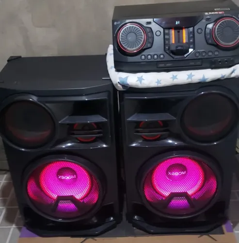 LG XBOOM CL98