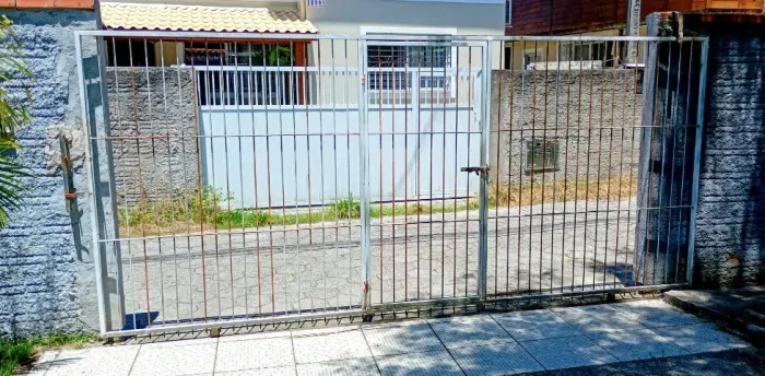 Portao com portaozinho