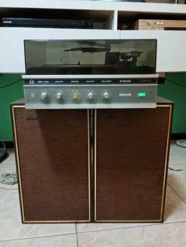 APARELHO PHILIPS 547