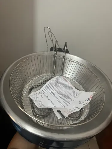 Vendo Fritadeira elétrica 10 litros tacho de inox. Nunca usado