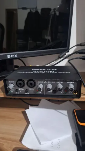 Interface de áudio  teyun q24