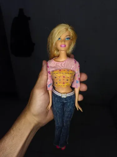 Boneca da Barbie corpo 1999 cabeça 1998