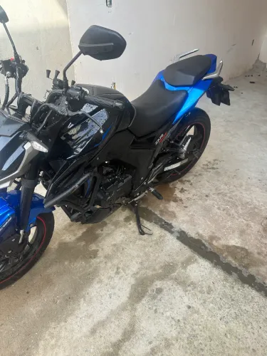 15,000 Moto dr160 muito bonita spotiva