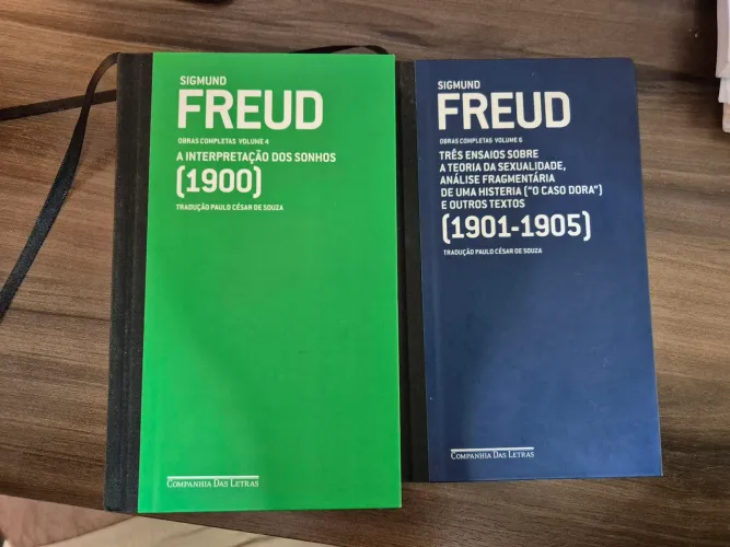 Livros Freud Psicanálise - A Interpretação dos Sonhos e Três ensaios - Cia das Letras