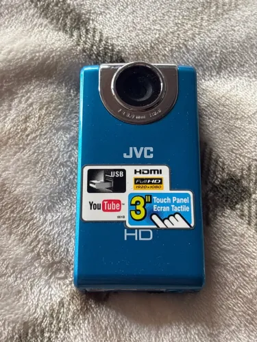 Camera JVC Picsio GC-FM2 (tekpix)