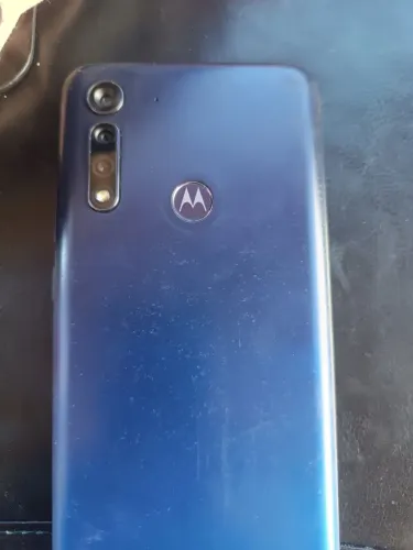 Vendo smartphone usado em bom estado de conservação