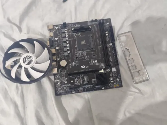 Placa-mãe VX Pro + Cooler de Processador (Excelente Estado / Testada)