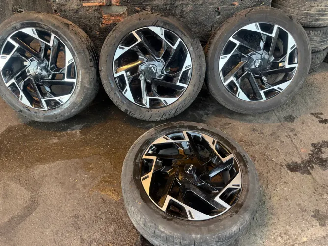 Vendo jogo de rodas sportage aro 19 5x114