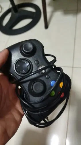 Vendo controle de xbox com fio para Pc e notebook