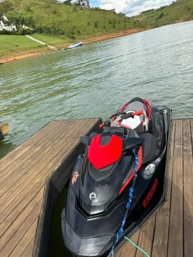 Motoaquatica ( jet ski ) seadoo 2012 Rxt 260 3 lugares