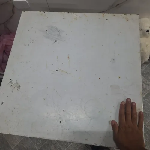 Mesa de ferro com 7 cadeiras