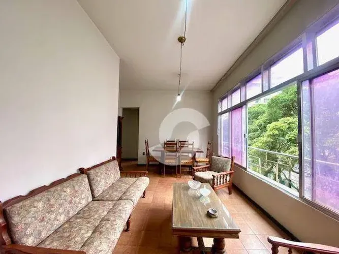 3 quartos com dependência com planta ampla na primeira quadra da praia por 550 mil