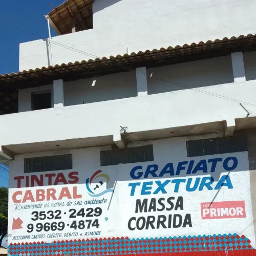 Passo ponto de loja de tinta " Cabral Tintas ". 