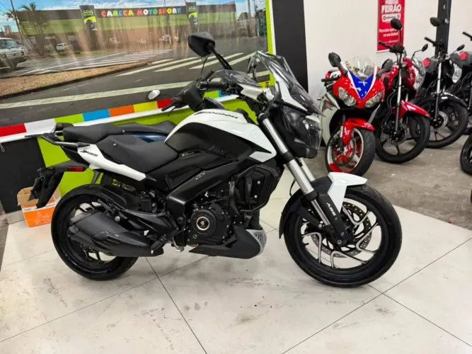 BAJAJ DOMINAR 400