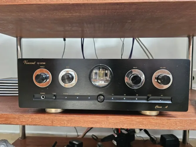 Amplificador integrado estéreo híbrido - Vincent SV-237MK