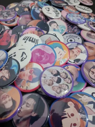 Bottons Broche BTS BT21 - NerdDog Store Kpop RM Jin Suga J-Hope Jimin V Jungkook