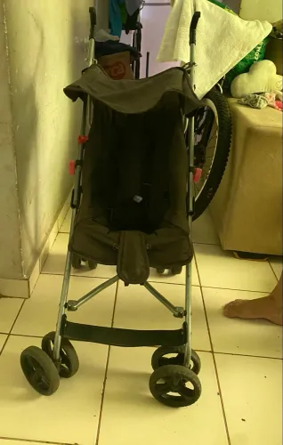 Carinho guarda chuva