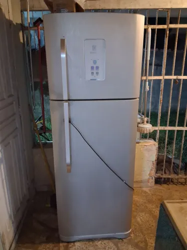 Geladeira Electrolux TF51 433L