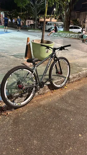 Vendo bicicleta absolute Nero 5 montada para grau