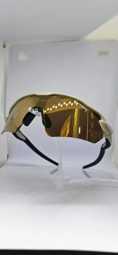 Óculos esportivos com qualidade, proteção UV e preço imperdível!  RADAR PLANTARES (OAKLEY)