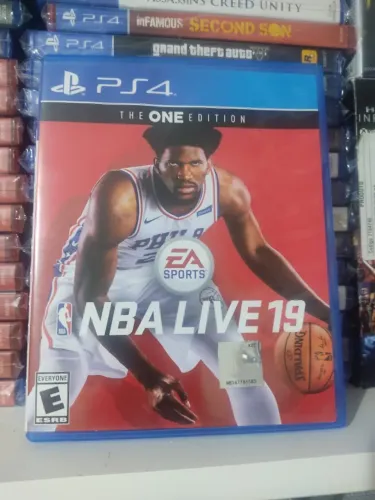 NBA LIVE 19 (PS4)