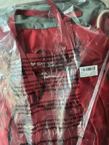 Mochila Osprey Ariel AG 65 vermelha