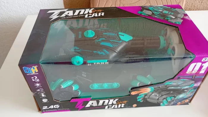 Carrinho tanque de controle remoto