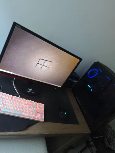 PC GAMER RX 570 / Ryzen 5 1600 / 16GB RAM - LEIA Descrição