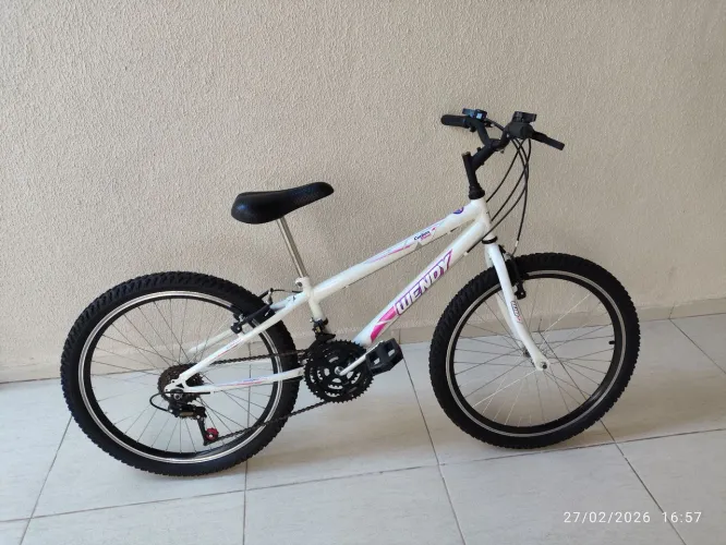 Bicicleta feminina aro 24