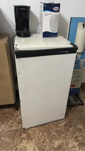 Geladeira Frigobar - Precisar de reparo na borracha da porta 