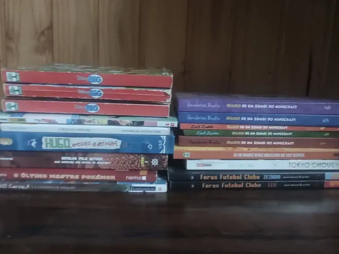 18 livros infanto-juvenis diversos