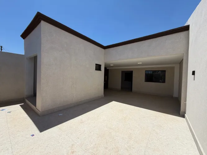 CASA MODERNA EM SAMAMBAIA NORTE - ACEITA FINANCIAMENTO