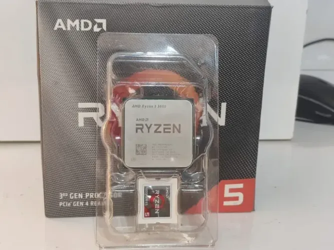 Processador AMD Ryzen 5 3600 (c/ COOLER) - Seminovo
