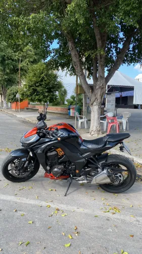 Kawasaki Z1000