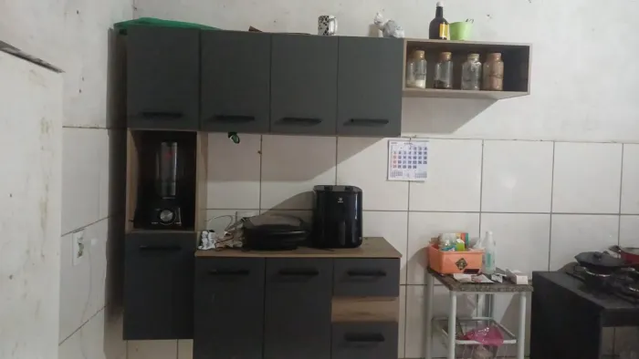 ARMÁRIO/MESA/SOFÁ ( LEIA O ANÚNCIO)