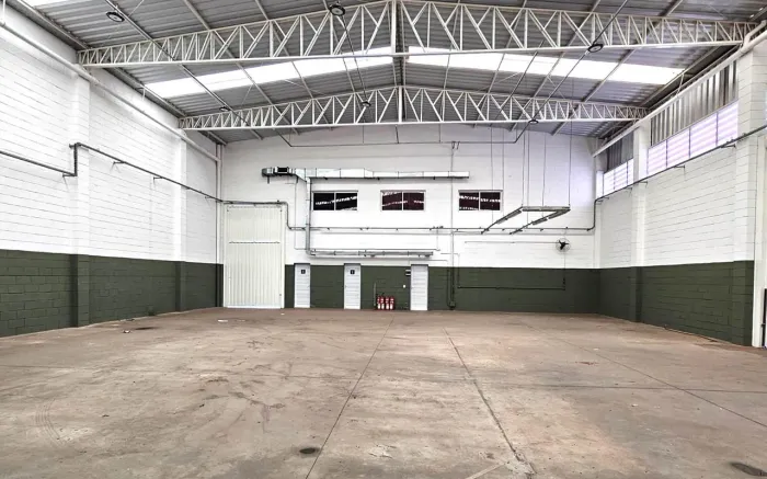 Galpão/Depósito/Armazém para alugar com 1050m², Loteamento Industrial Veccon Zeta em Sumar