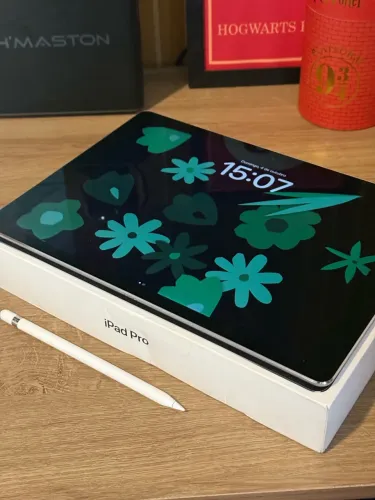 iPad Pro 12.9 - 2017 (2ª geração) + Apple Pencil