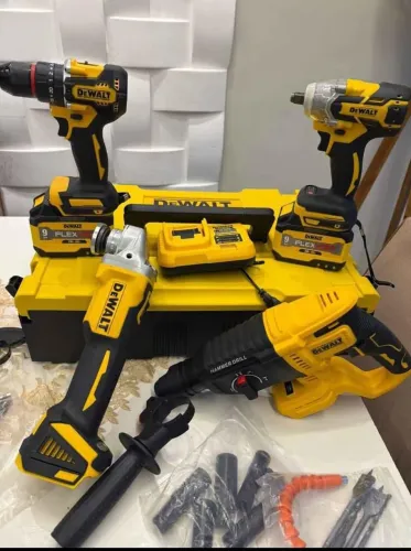 Kit de Dewalt 4 em 1 Zerado Entrego