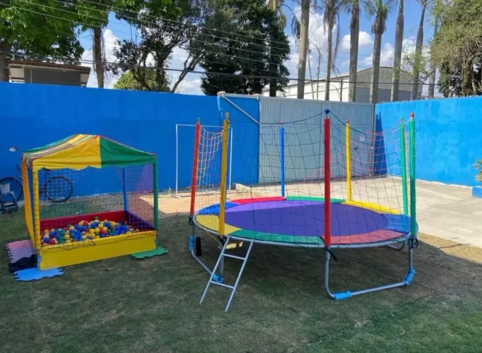 Pula pula Casinha de bolinha