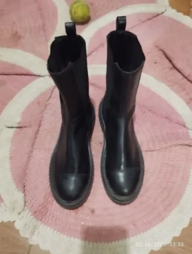 Vendo bota tratorada Schutz seminova