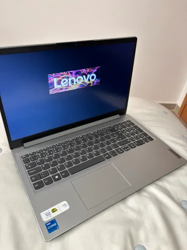 Notebook Lenovo IdeaPad 1i Intel Core i5 - 8GB RAM SSD 512GB