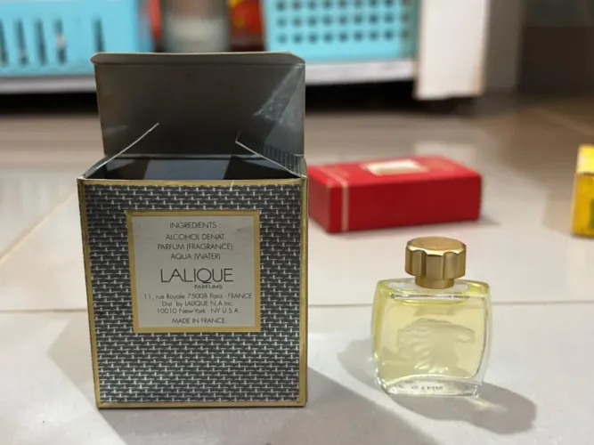 Miniatura perfume lalique lion- item de colecionador