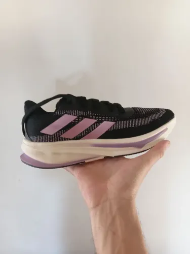 Tênis adidas