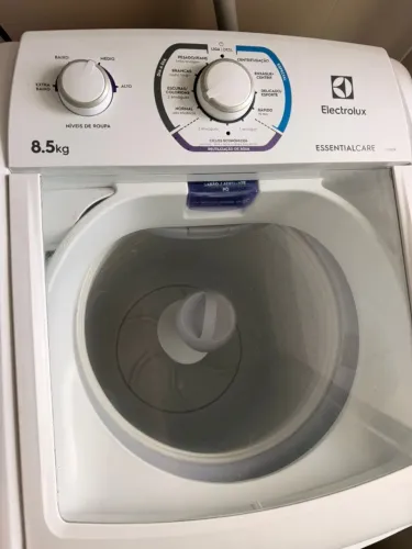 Máquina de lavar roupas 8,5kg Electrolux - Seminova