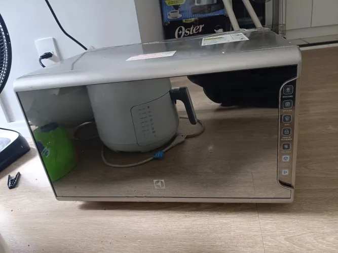 Micro-ondas Electrolux 31L