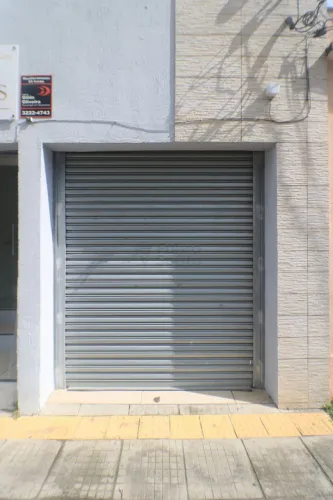 Sala Comercial Reformada para Aluguel no Centro de Pelotas - Próximo ao Campus II da UFPel