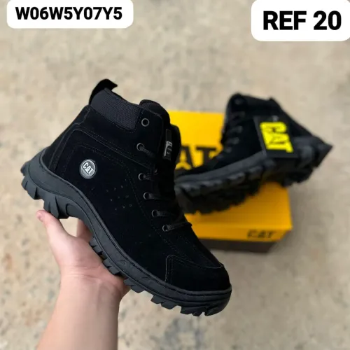 Bota Caterpillar preta a pronta entrega